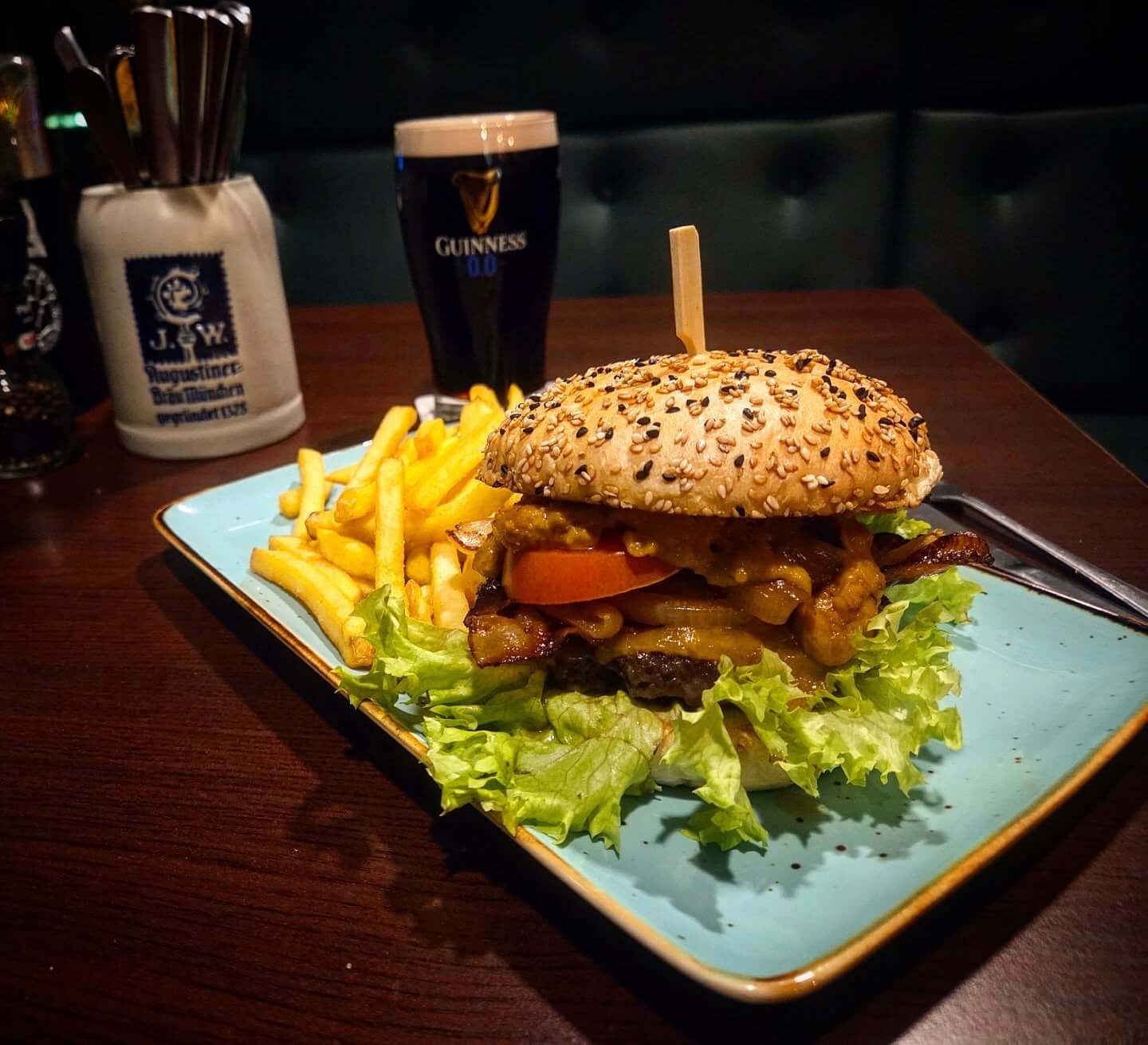 article/Guinness_Cheese_Burger_26.jpg